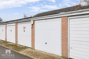 Garage in Block - click for photo gallery